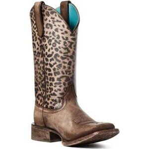 ARIAT WOMEN'S CIRCUIT SAVANNA WESTERN BOOTS - BROAD SQUARE TOE SIZE 8B